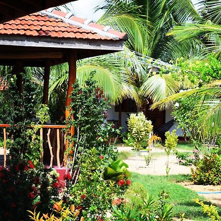 Prime Surfers Bungalow Arugam Bay Esterno foto